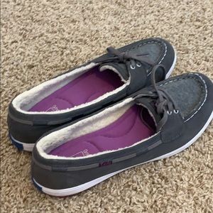 CHARCOAL GRAY KEDS SLIP ONS